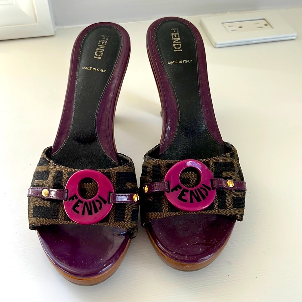 Womens fendi clogs